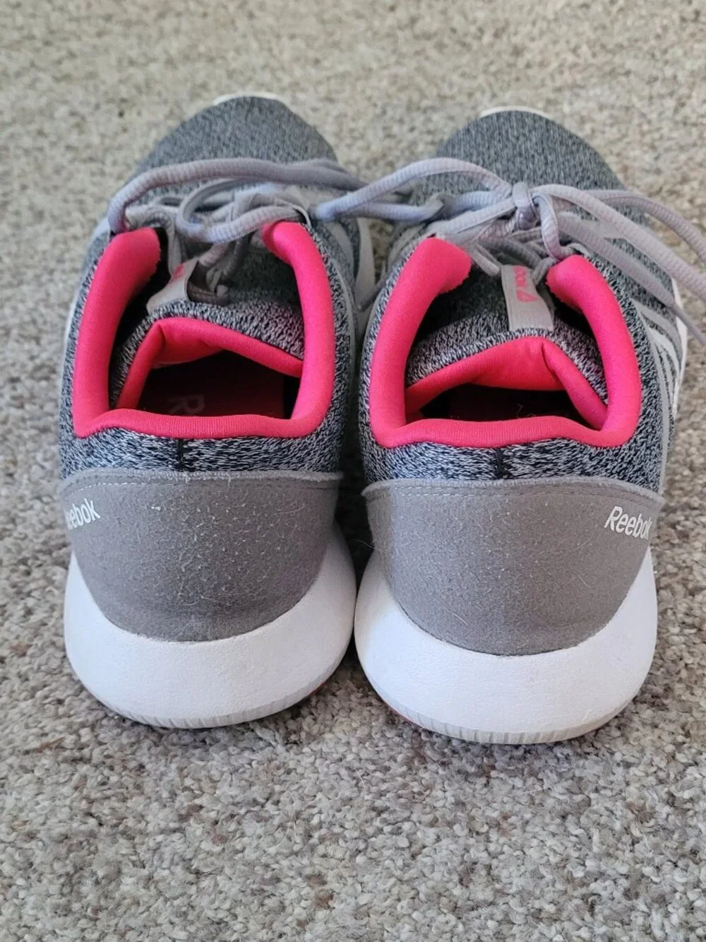 Reebok Women’s Gray & Hot Pink Athletic Sneakers – Size 9.5